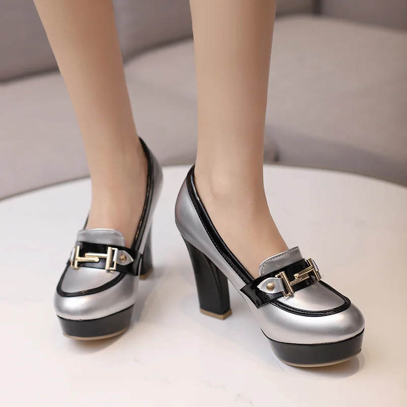 Moda Metal Zincir Kadın Loafer - Patent Leather Pump incelemesi ve fiyatı