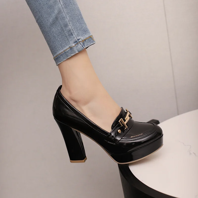 Moda Metal Zincir Kadın Loafer - Patent Leather Pump incelemesi ve fiyatı