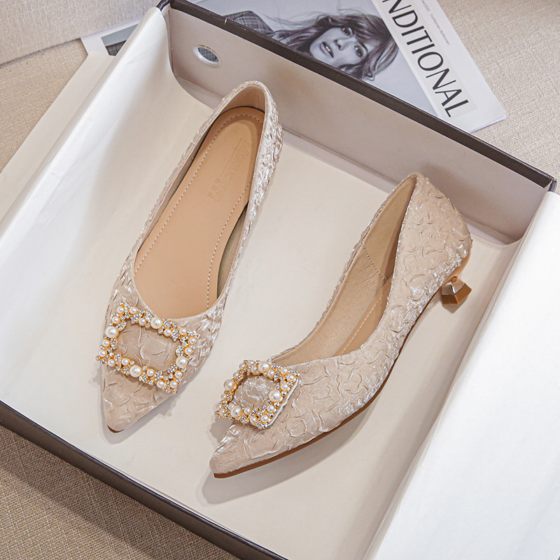 Fildişi Dokulu Saten Sivri Bur - Women Shoes With Heels incelemesi ve fiyatı